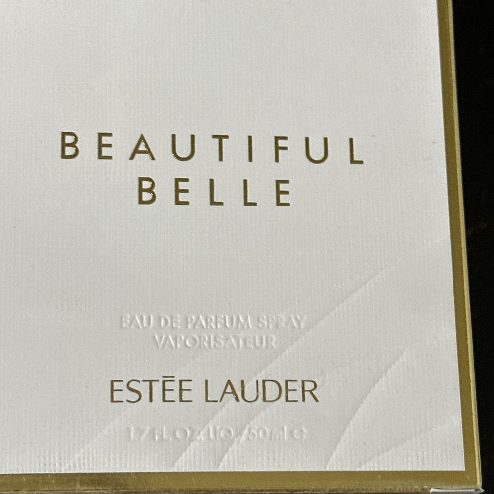Estee Lauder Beautiful Belle Eau de Parfum Assolu and Beautiful Magnolia - Picture 3 of 3